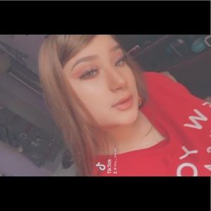 Meet your Posher, Kara